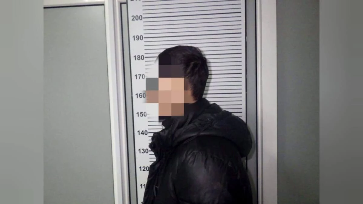 В Уральске задержали подозреваемого в серии автокраж